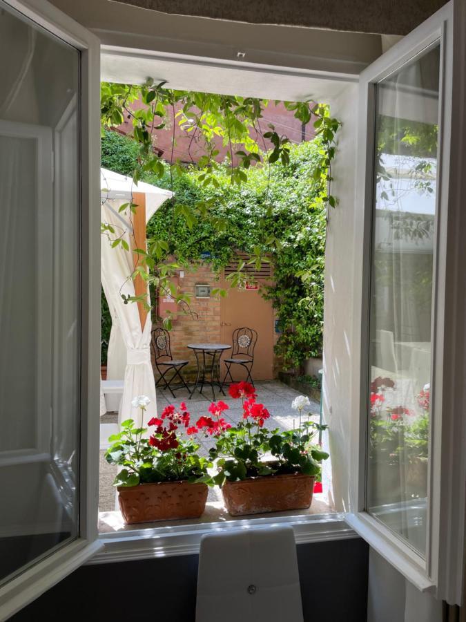 Hotel Apostoli Garden Venesia Bagian luar foto