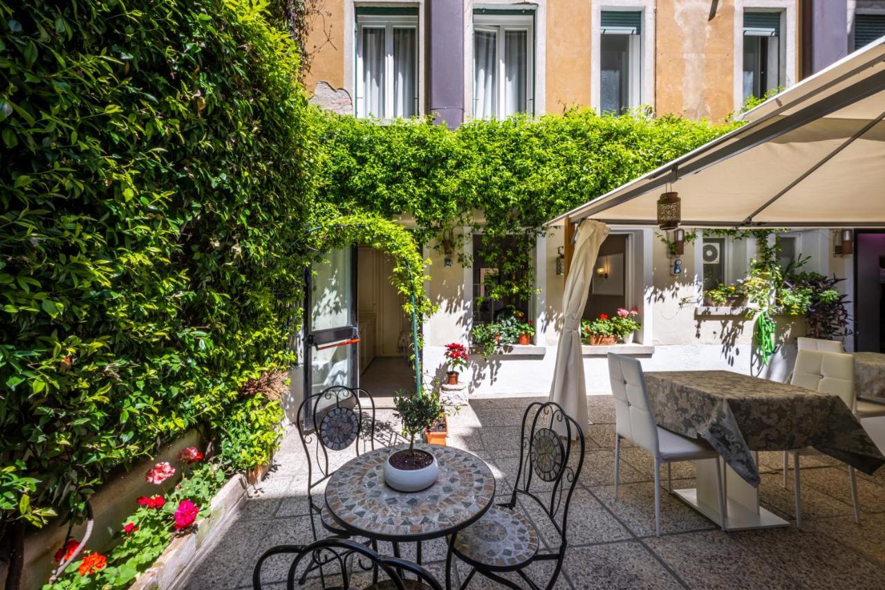 Hotel Apostoli Garden Venesia Bagian luar foto
