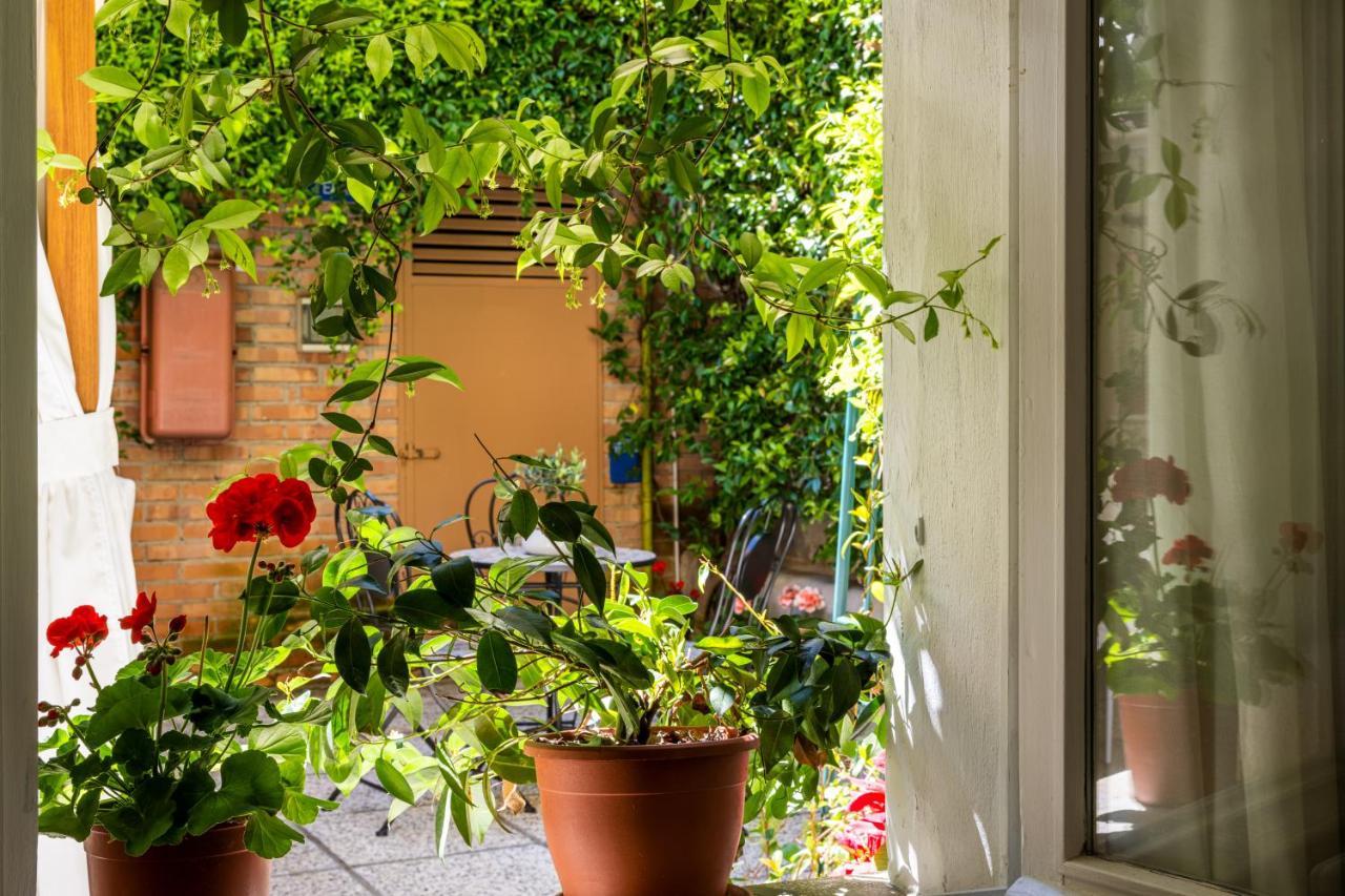 Hotel Apostoli Garden Venesia Bagian luar foto