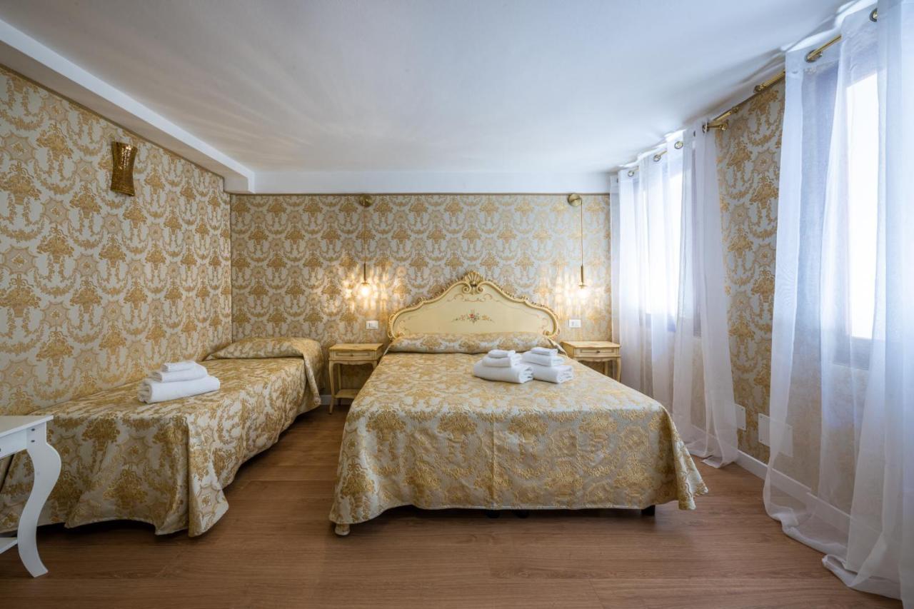 Hotel Apostoli Garden Venesia Bagian luar foto